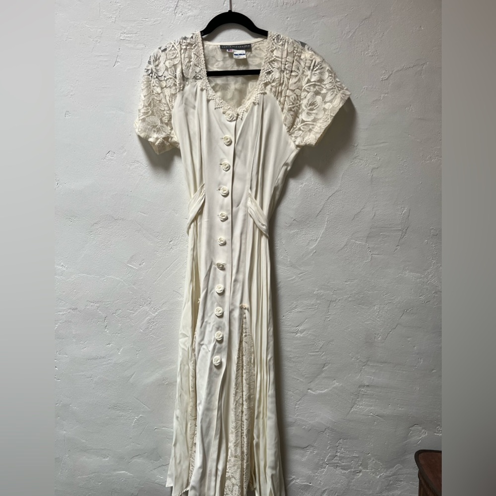 Vintage Karen Alexander lace dress